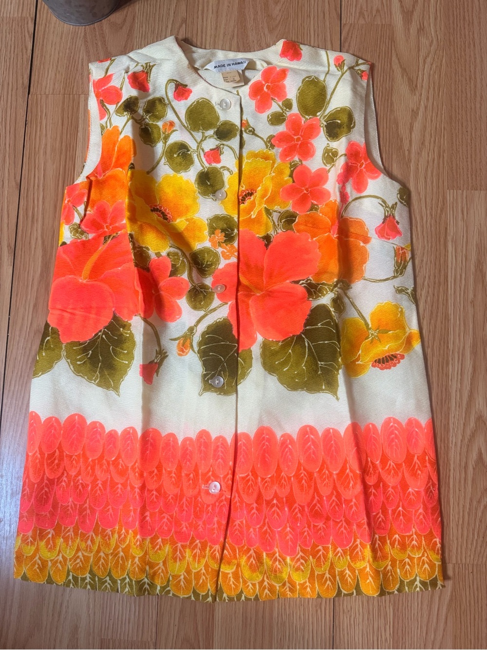Vintage Waltah Clarke’s Floral Button-Front Cotton Sleeveless blouse Womens